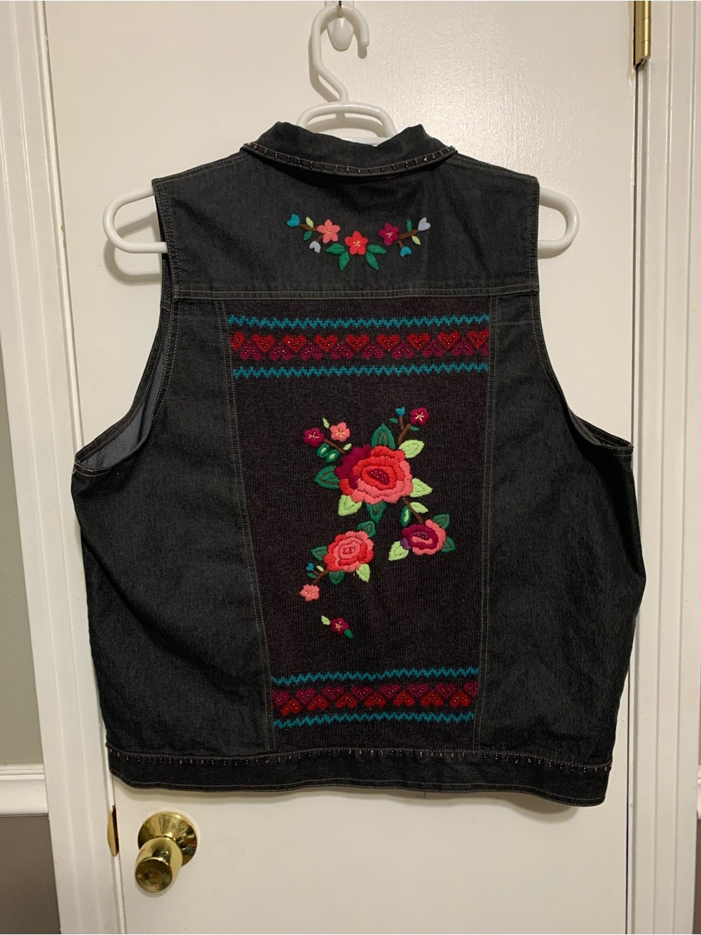 Alfred Dunner 18W Black Denim Floral Embroidered Sweater Back Vest